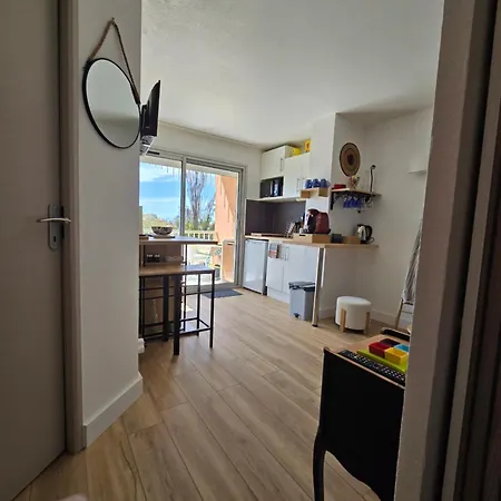 Richelieu - Rochelongue - Bord De Mer - Primavera - Parking Apartment